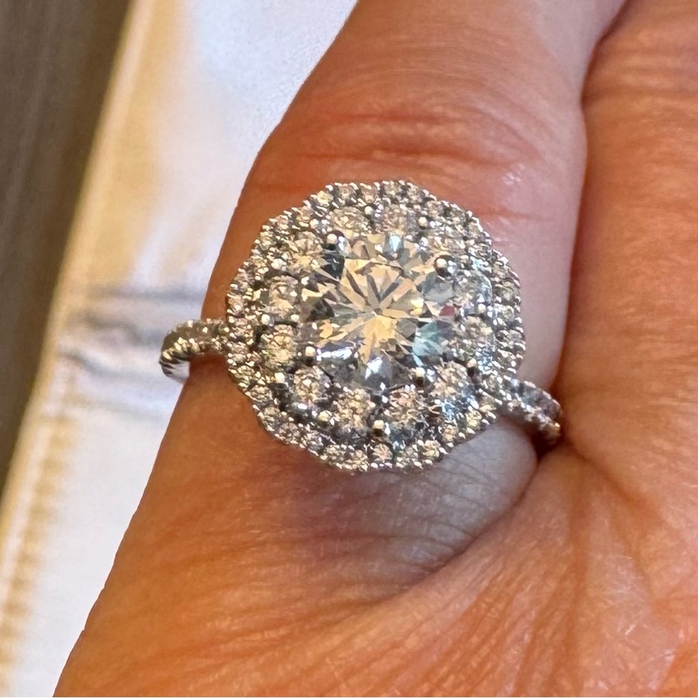 NWT Elegant Sterling Silver Halo Ring with CZ’s
